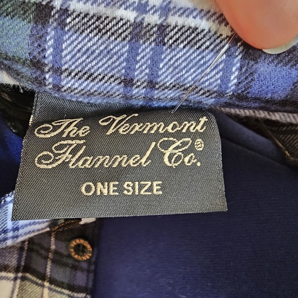 The Vermont Country Store Blue Plaid Button-Up Night Gown - Picture 9 of 12